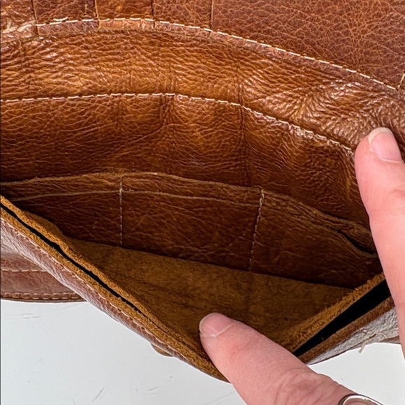 Ashley Watson Recycled Leather Brown Leather Wallet Vancouver Canada Brown - Picture 7 of 11
